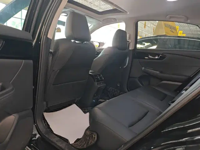 Honda Crider — Фото автомобиля 16