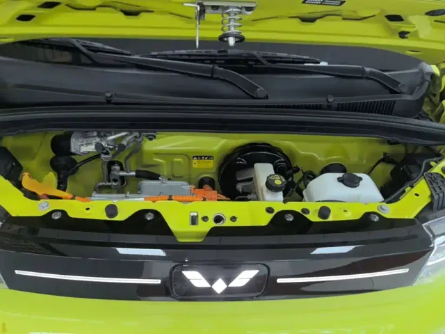 Wuling Hongguang Mini EV — Фото автомобиля 19