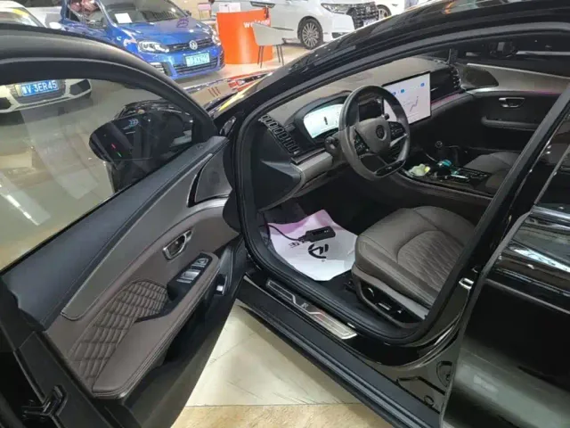 BYD Han — Фото автомобиля 15