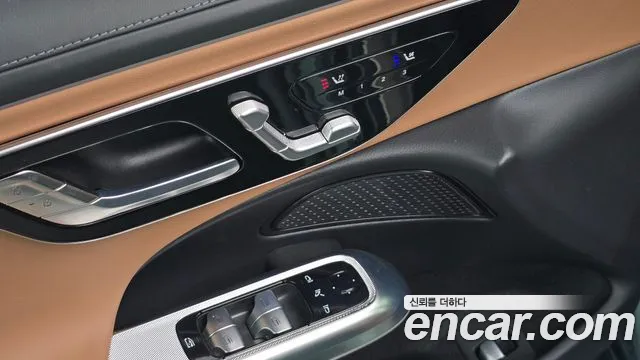 Mercedes-Benz E-Class — Фото автомобиля 19