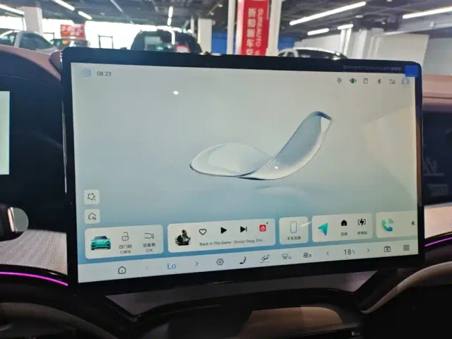 BYD Seal 07 DM-i — Фото автомобиля 12