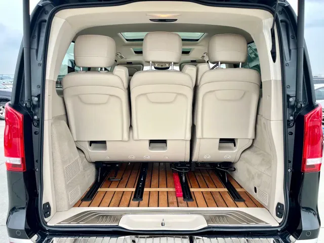 Mercedes-Benz V-Class — Фото автомобиля 18