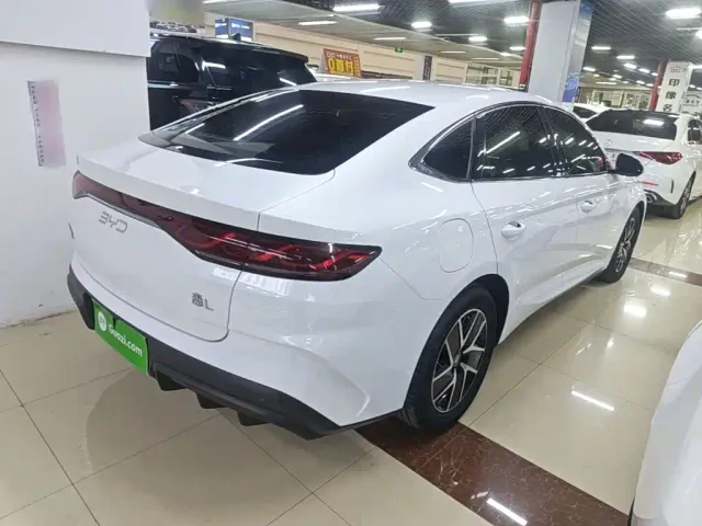BYD Qin L — Фото автомобиля 6