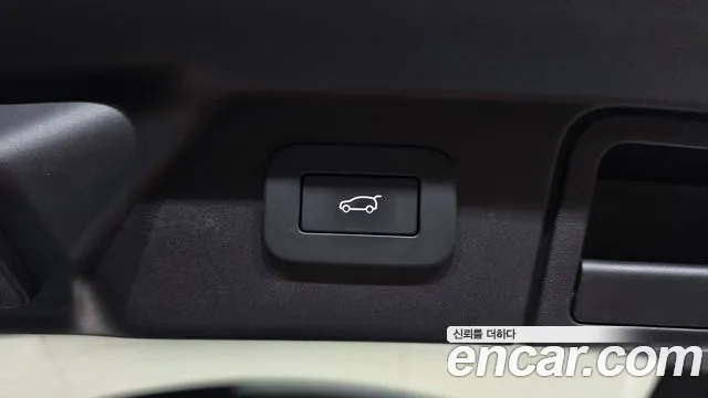 Land Rover Range Rover Velar — Фото автомобиля 27