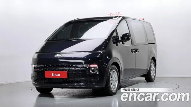 Фотография автомобиля — Hyundai Staria