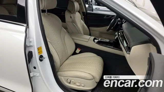 Genesis G80 Бензин 2.5 турбо AWD — Фото автомобиля 11