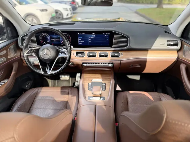 Mercedes-Benz GLS-Class — Фото автомобиля 15