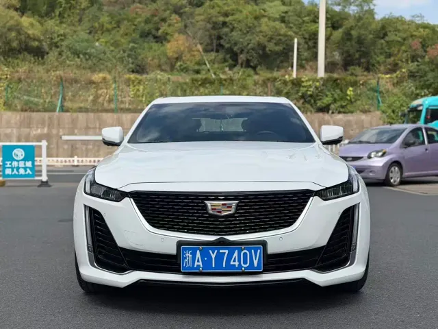 Cadillac CT5 — Фото автомобиля 2