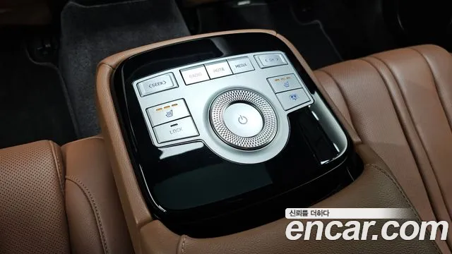 Genesis G80 Бензин 2.5 турбо 2WD — Фото автомобиля 19