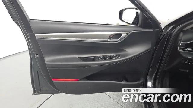 Hyundai Grandeur — Фото автомобиля 24