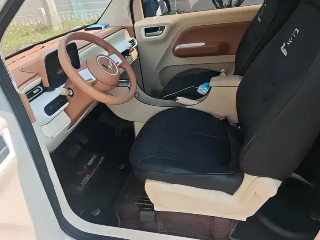 Wuling Hongguang Mini EV — Фото автомобиля 9