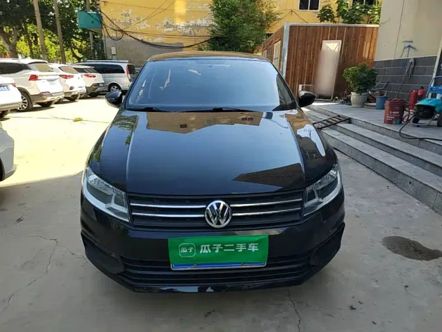 Volkswagen Santana — Фото автомобиля 2