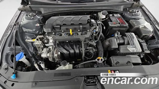 Hyundai Avante CN7 — Фото автомобиля 6