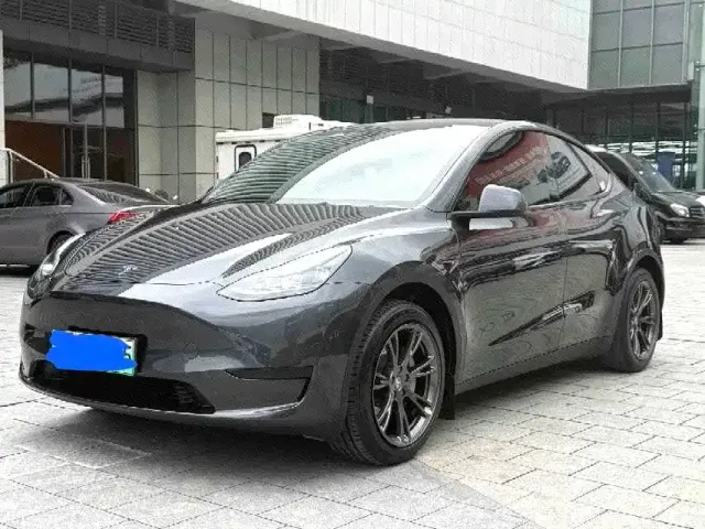 Фотография автомобиля — Tesla Model Y