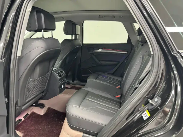 Audi Q5L — Фото автомобиля 16