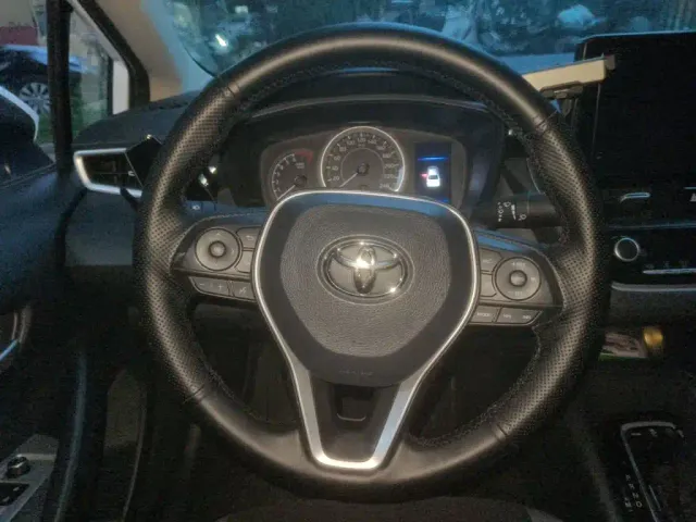 Toyota Corolla — Фото автомобиля 2