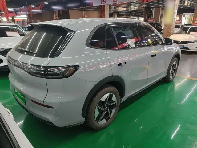 Geely Galaxy E5 — Фото автомобиля 6
