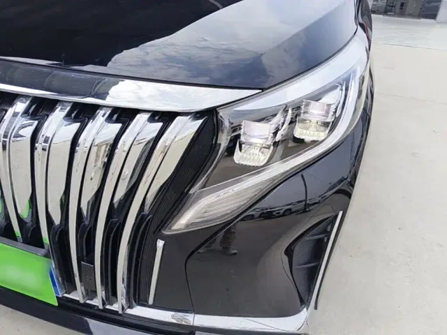 GAC Trumpchi M8 — Фото автомобиля 23