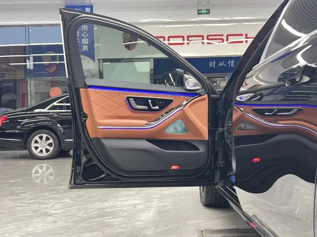 Mercedes-Benz Maybach S-Class — Фото автомобиля 11