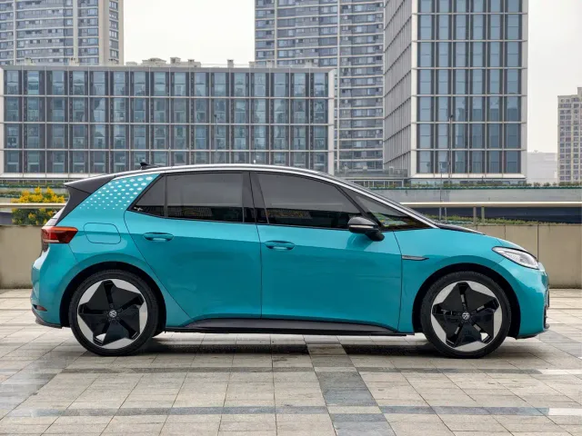 Volkswagen ID.3 — Фото автомобиля 4