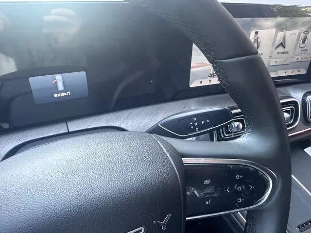 Chery Tiggo 9 — Фото автомобиля 10