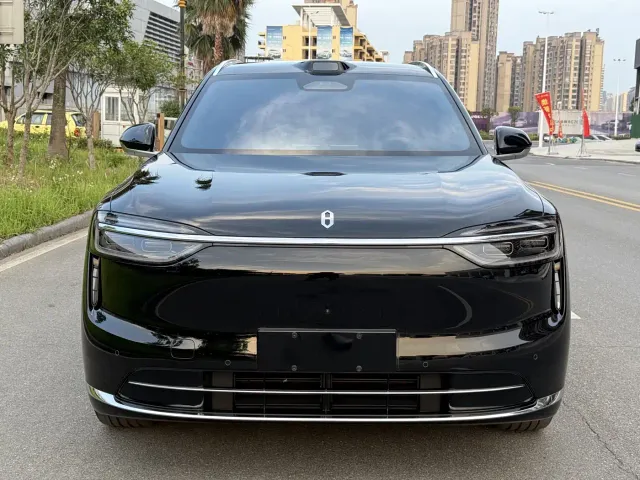 Aito M7 — Фото автомобиля 2