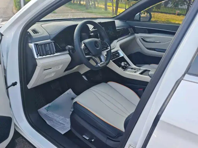 BYD Song PLUS — Фото автомобиля 8