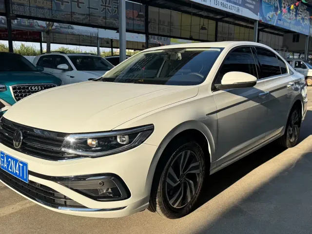 Volkswagen Bora — Фото автомобиля 3