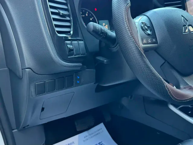 Mitsubishi Outlander — Фото автомобиля 11