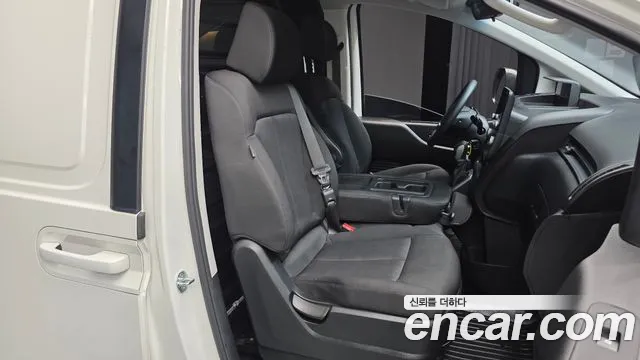 Hyundai Staria — Фото автомобиля 16