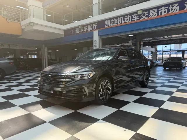Фотография автомобиля — Volkswagen Sagitar