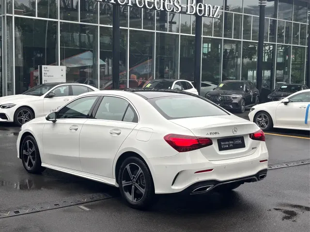 Mercedes-Benz Mercedes-Benz A-Class 2023 A 200 L Fashion — Фото автомобиля 3