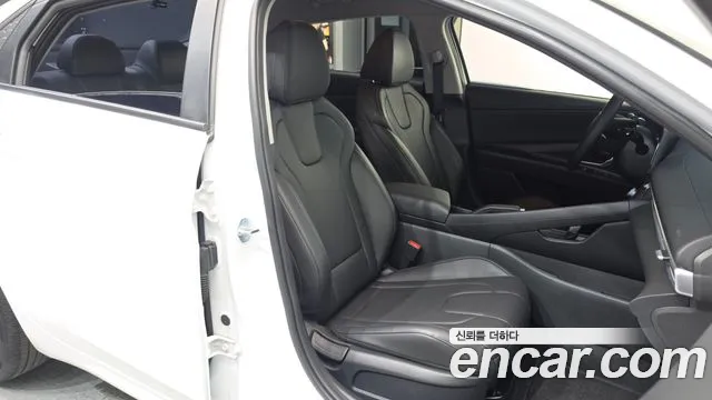Hyundai AVANTE Новый Avante (CN7) — Фото автомобиля 26