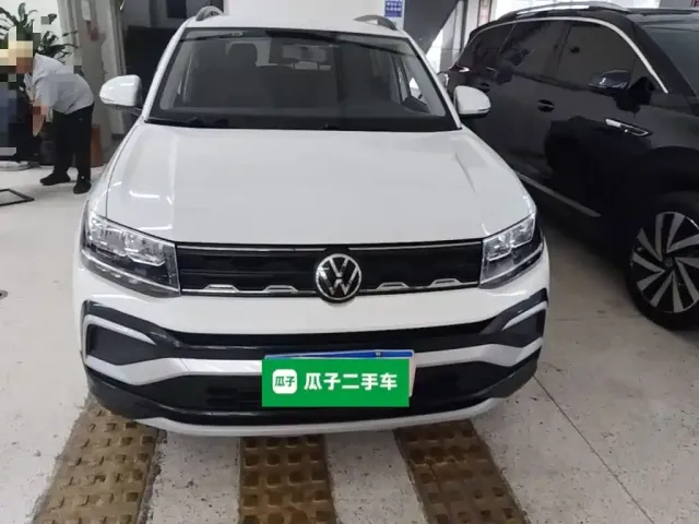 Volkswagen T-Cross — Фото автомобиля 2