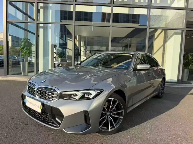Фотография автомобиля — BMW 3 Series