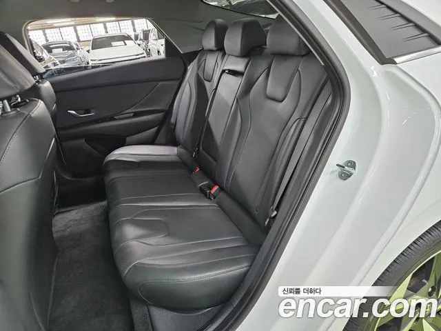 Hyundai Avante CN7 — Фото автомобиля 16