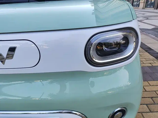 Wuling Hongguang Mini EV — Фото автомобиля 23
