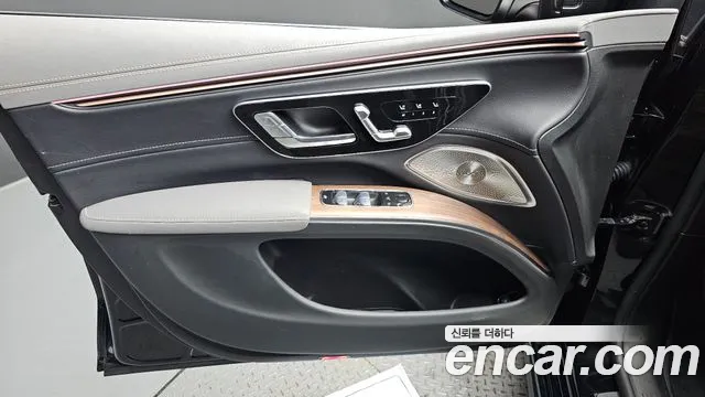 Mercedes-Benz EQS — Фото автомобиля 22