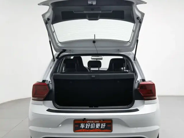 Volkswagen Polo — Фото автомобиля 16