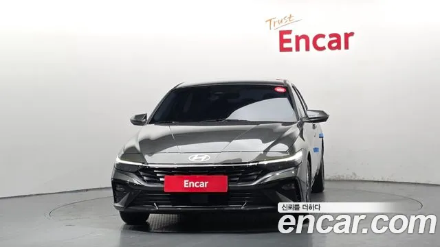 Hyundai Avante CN7 — Фото автомобиля 3