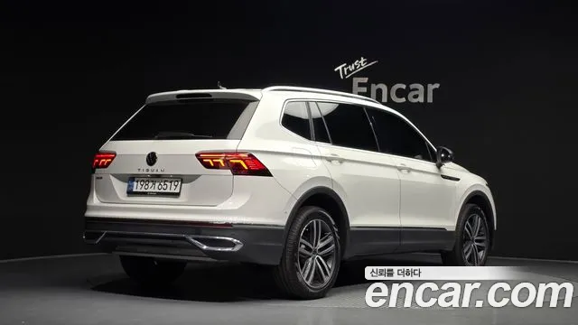 Volkswagen Tiguan — Фото автомобиля 2