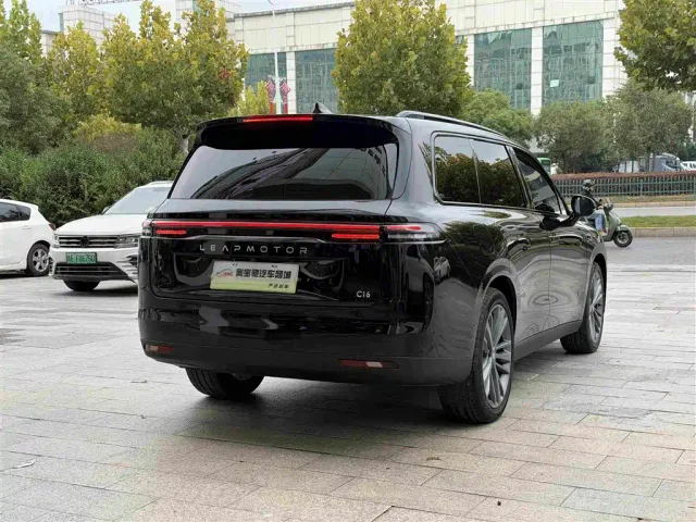 Leapmotor C16 — Фото автомобиля 7