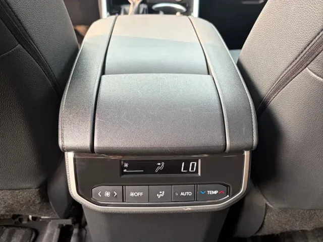 Toyota Highlander — Фото автомобиля 18