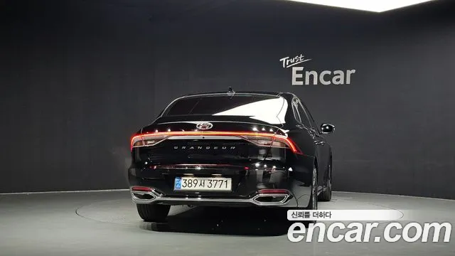 Hyundai Grandeur Grandeur (New) — Фото автомобиля 3