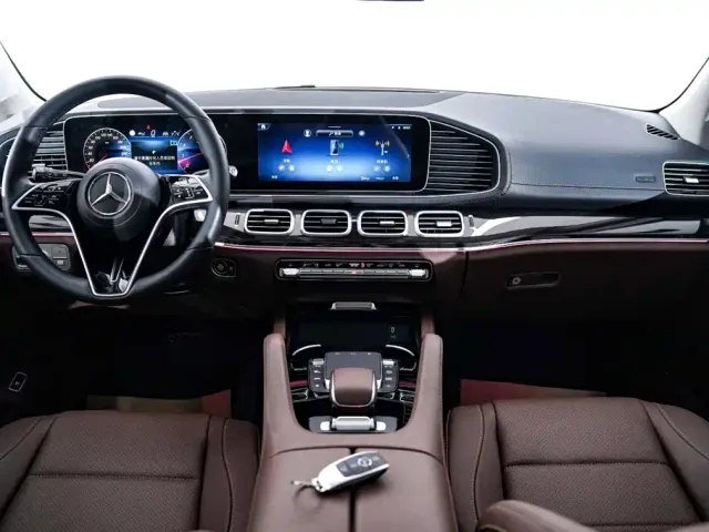 Mercedes-Benz GLE-Class — Фото автомобиля 14