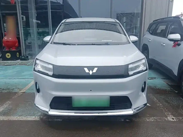 Wuling Starlight 730 — Фото автомобиля 2