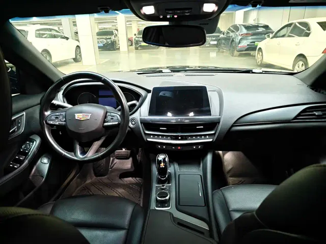 Cadillac CT5 — Фото автомобиля 6