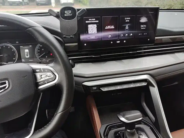 Geely Vision X6 — Фото автомобиля 8