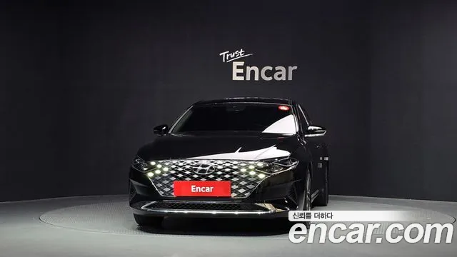 Hyundai Grandeur New — Фото автомобиля 3