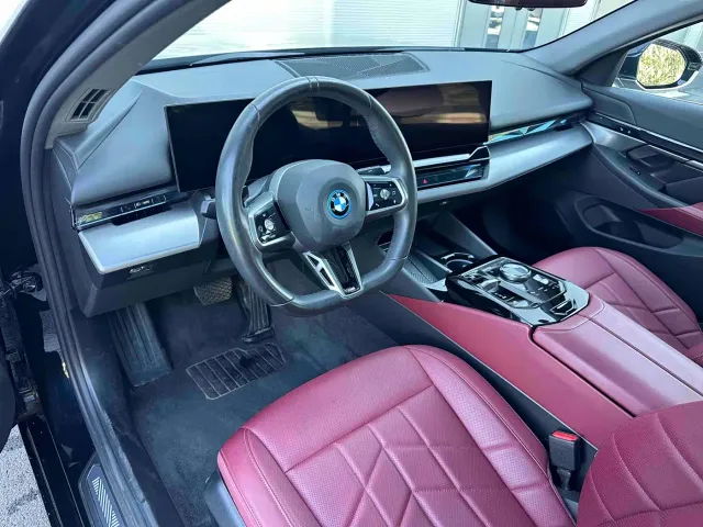 BMW i5 — Фото автомобиля 8